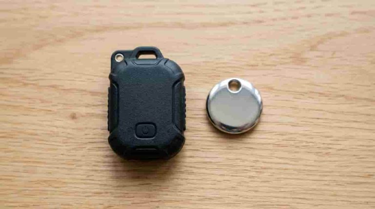 cat-gps-vs-bluetooth-tracker-guide